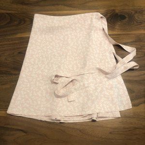 Brandy Melville Hard to Find Pink and White Floral Wrap Skirt, Size XS-M